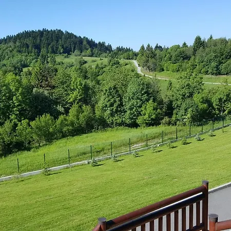 Mit 7.000 M2 Land Und Wunderschoene Aussicht Skrad